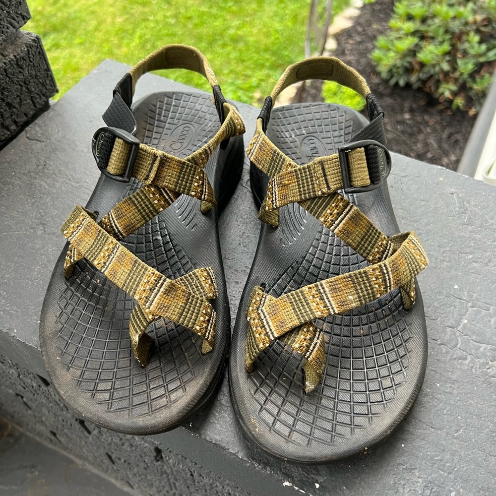 Men’s Chaco - Size 9 - Z/Volv 2 Sandal - Lightly used